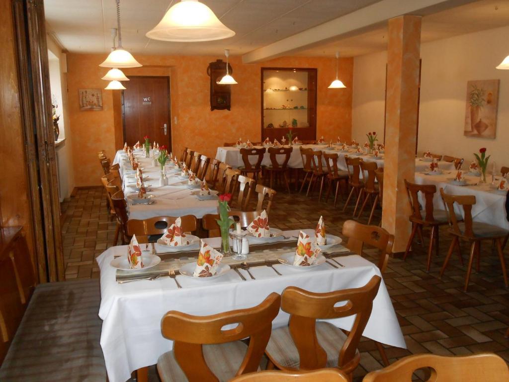Landgasthof Schutzen 호텔 텐겐 외부 사진